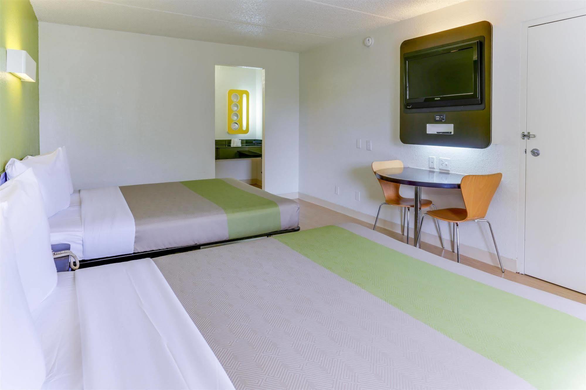 Motel 6 Houston, Tx - West Exteriör bild